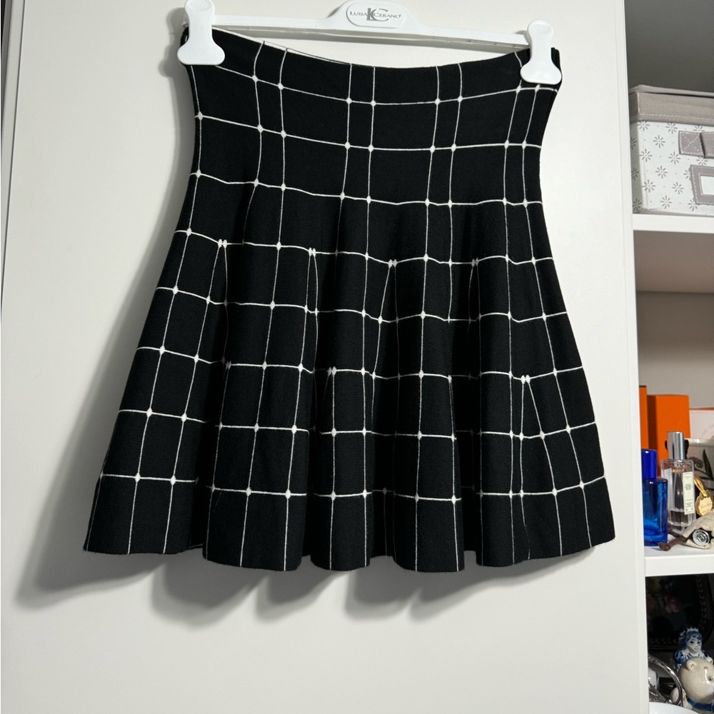 Wet seal, Size M/L (junior), 95% Rayon, 5% Spandex